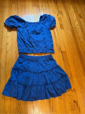 Cat & Jack Blue Eyelet Two-Piece Matching Skirt & Top Set (size 8)